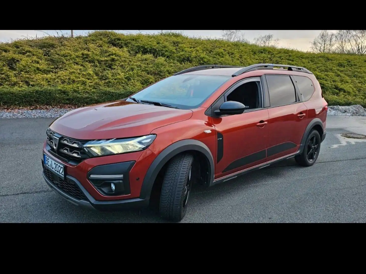 Dacia Jogger Jogger TCe 100 ECO-G (7-Sitzer) Extreme+ Braun - 1