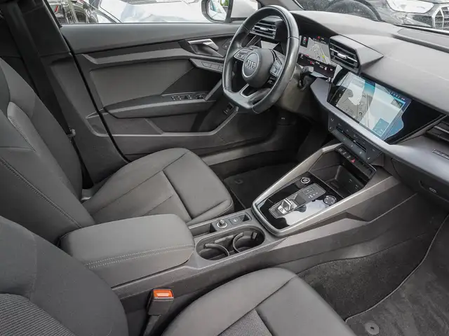 Audi A3 view 9