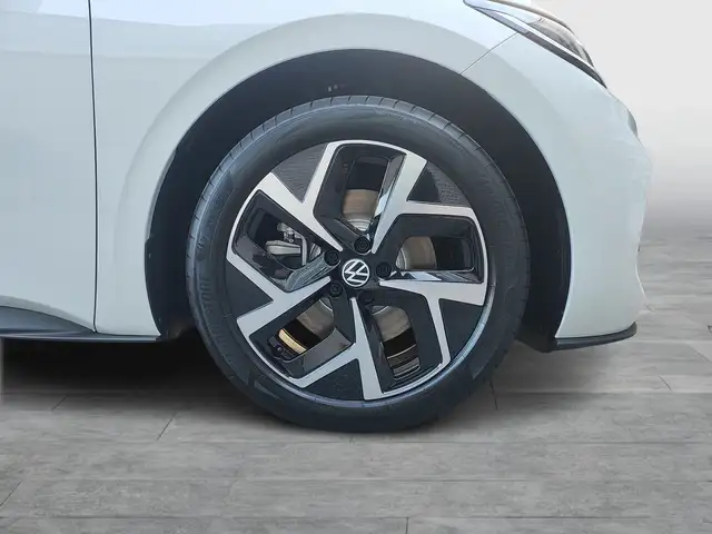 Volkswagen Id.3 view 7