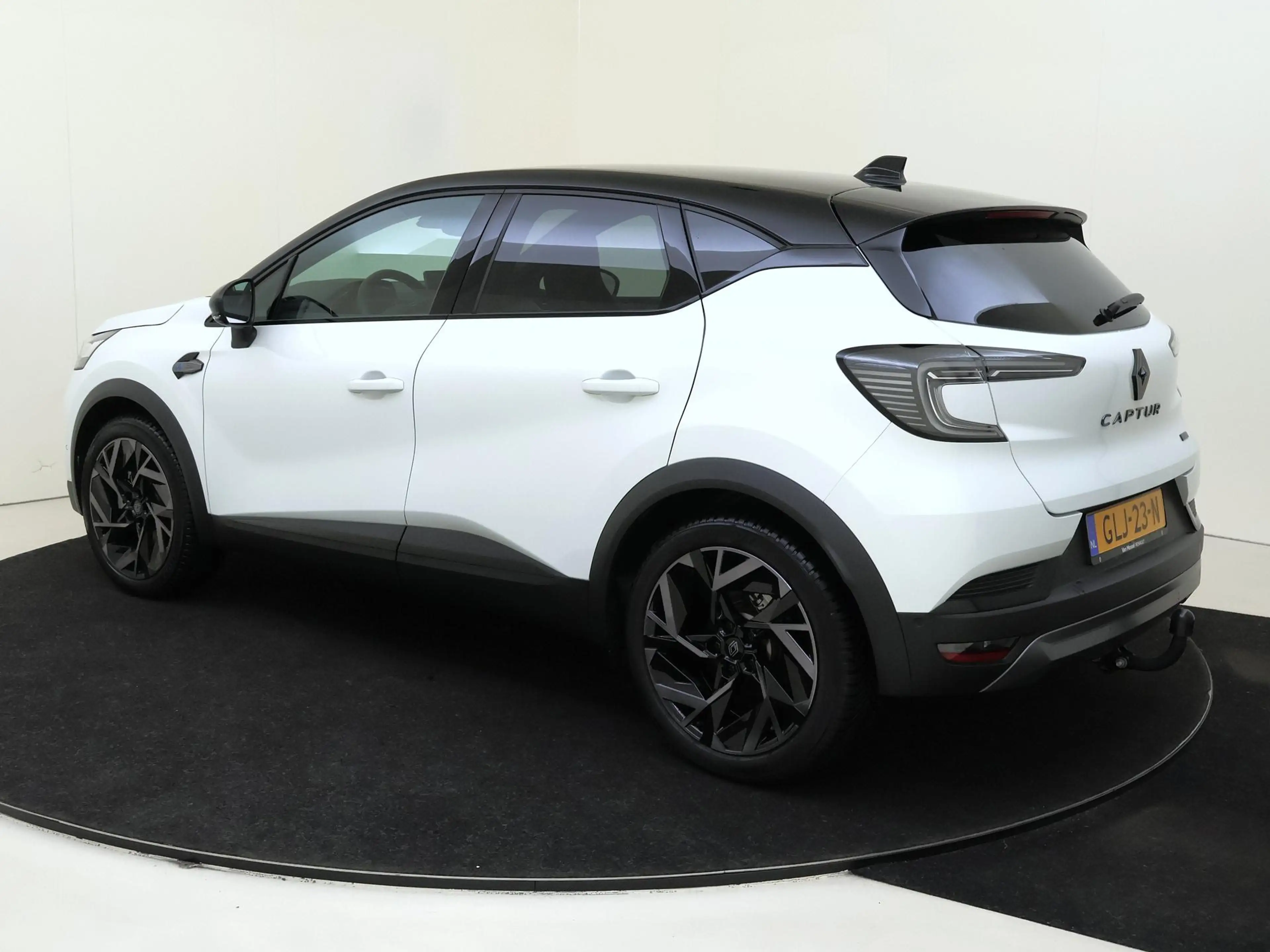 Renault Captur 1.6 E-Tech full hybrid 145 esprit Alpine | Automaa — photo 5