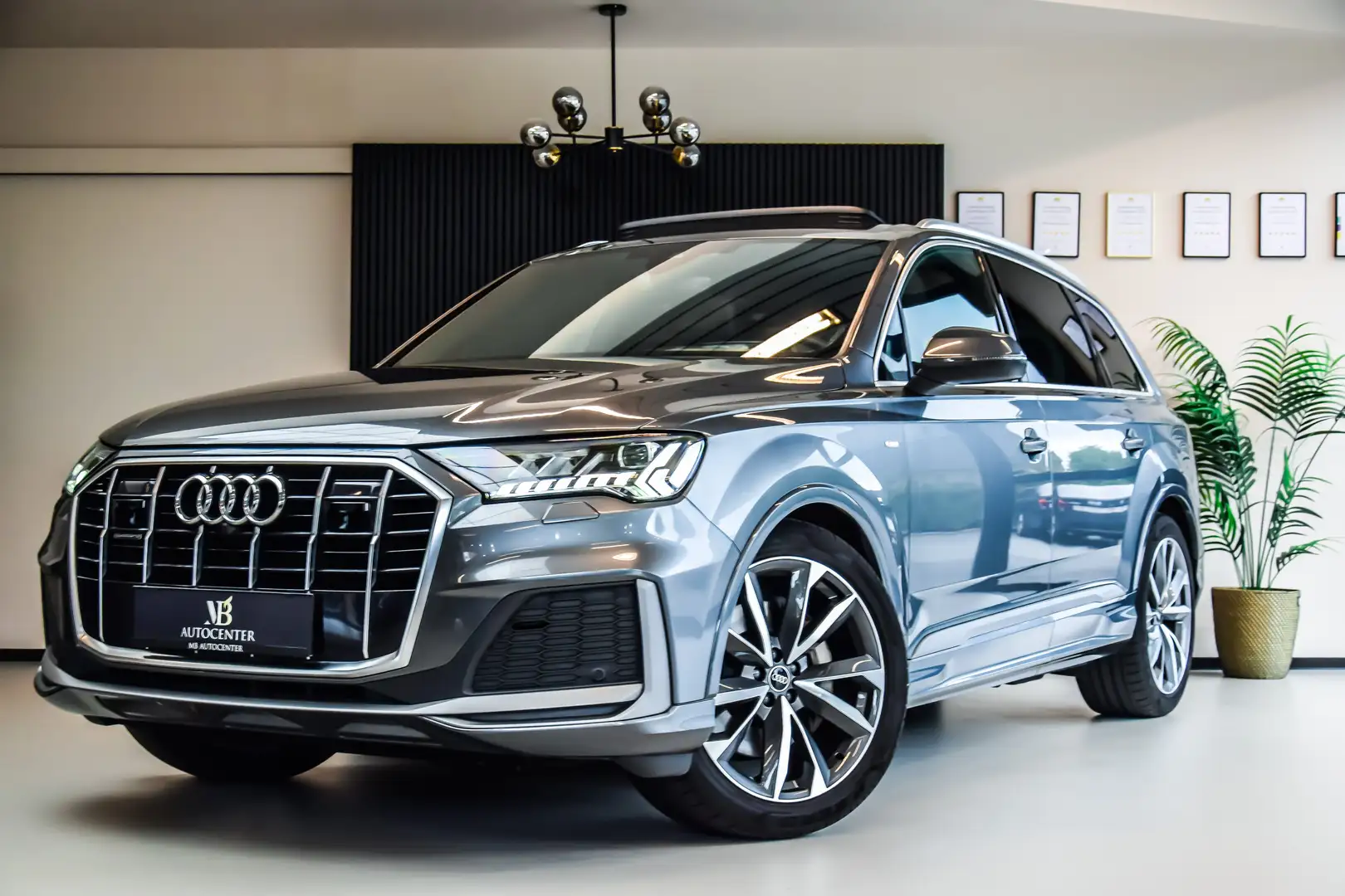 Audi Q7 45 TDI Quattro S-line 05/2021 - Full Option - 7PL. Gris - 1
