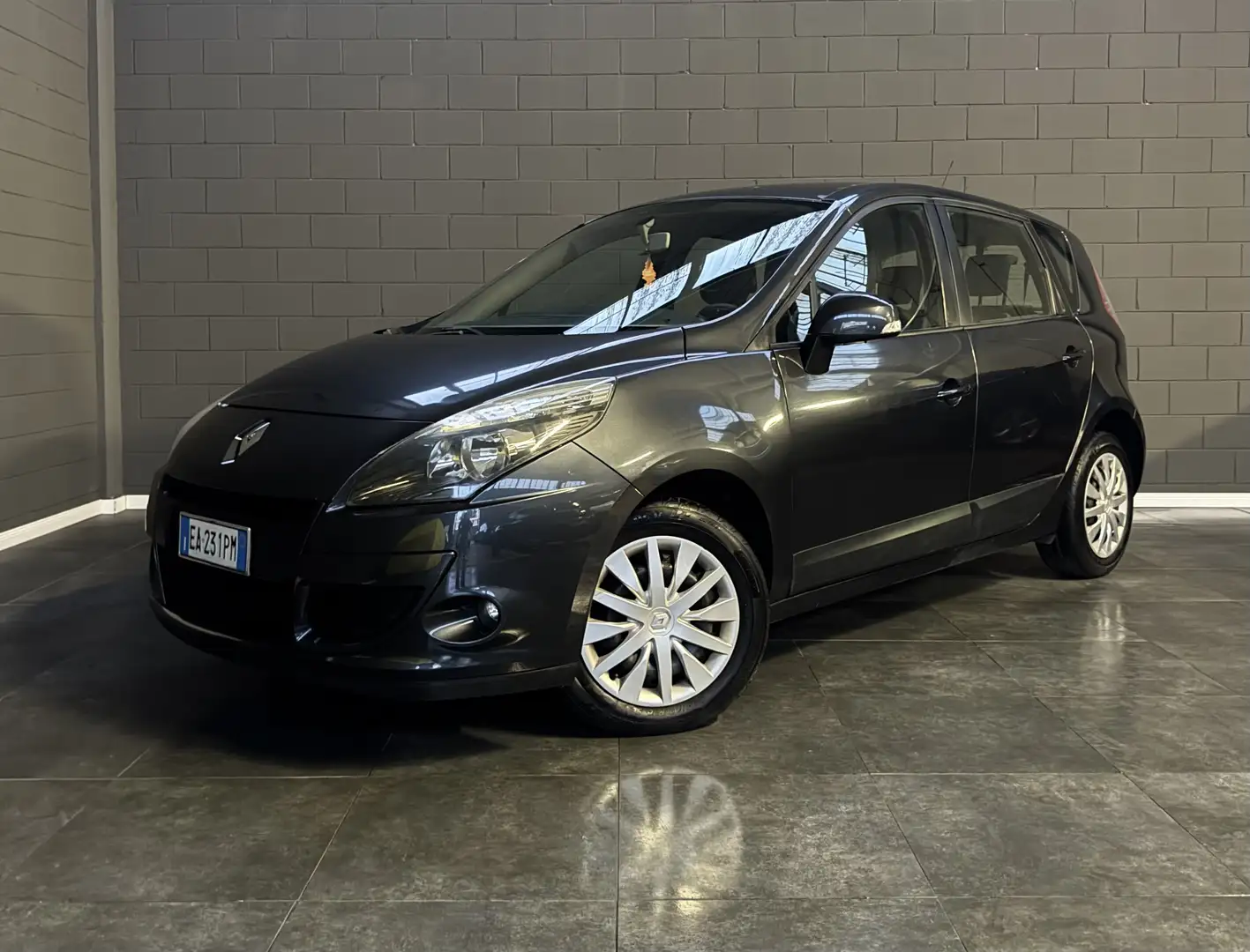 Renault Scenic X-Mod 1.5 dci Luxe Adatta A Neopatentati - 2