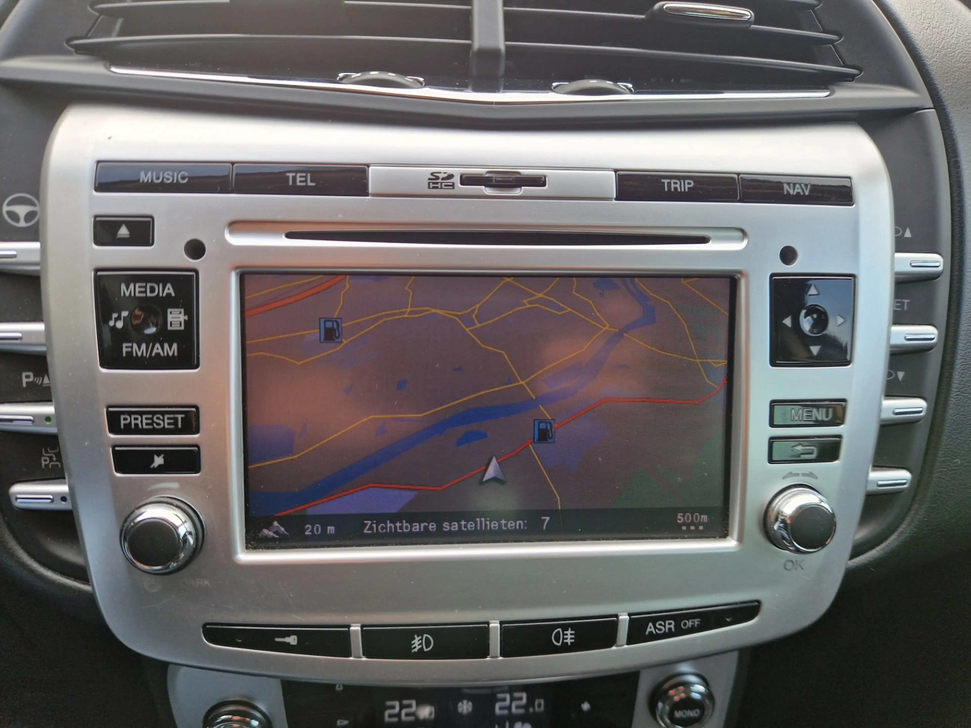 Lancia Delta 1.8-16V Di Platino Navigatie — photo 9
