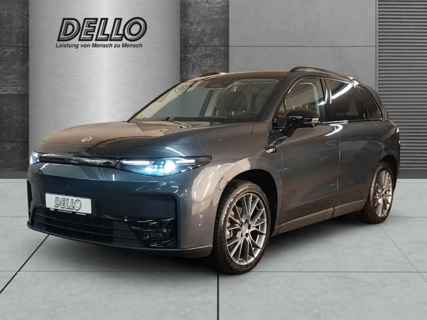 Leapmotor C10 160 kW BEV Design Panorama Navi Digitales Cockpit Grau - 1