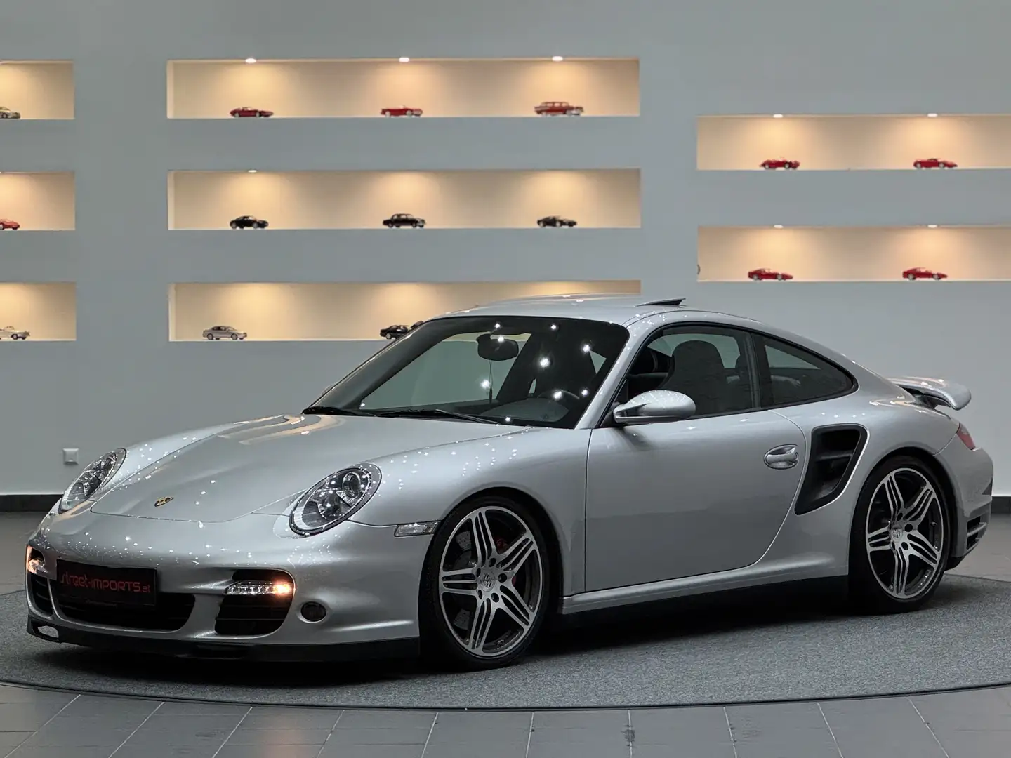 Porsche 997 Turbo Coupe *Schalter*Ö-Auto*Mezger*49.000km* Grau - 1