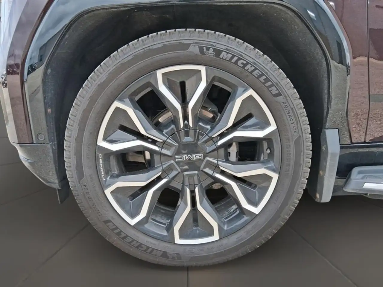 GMC Sierra EV снимка GMC Sierra EV