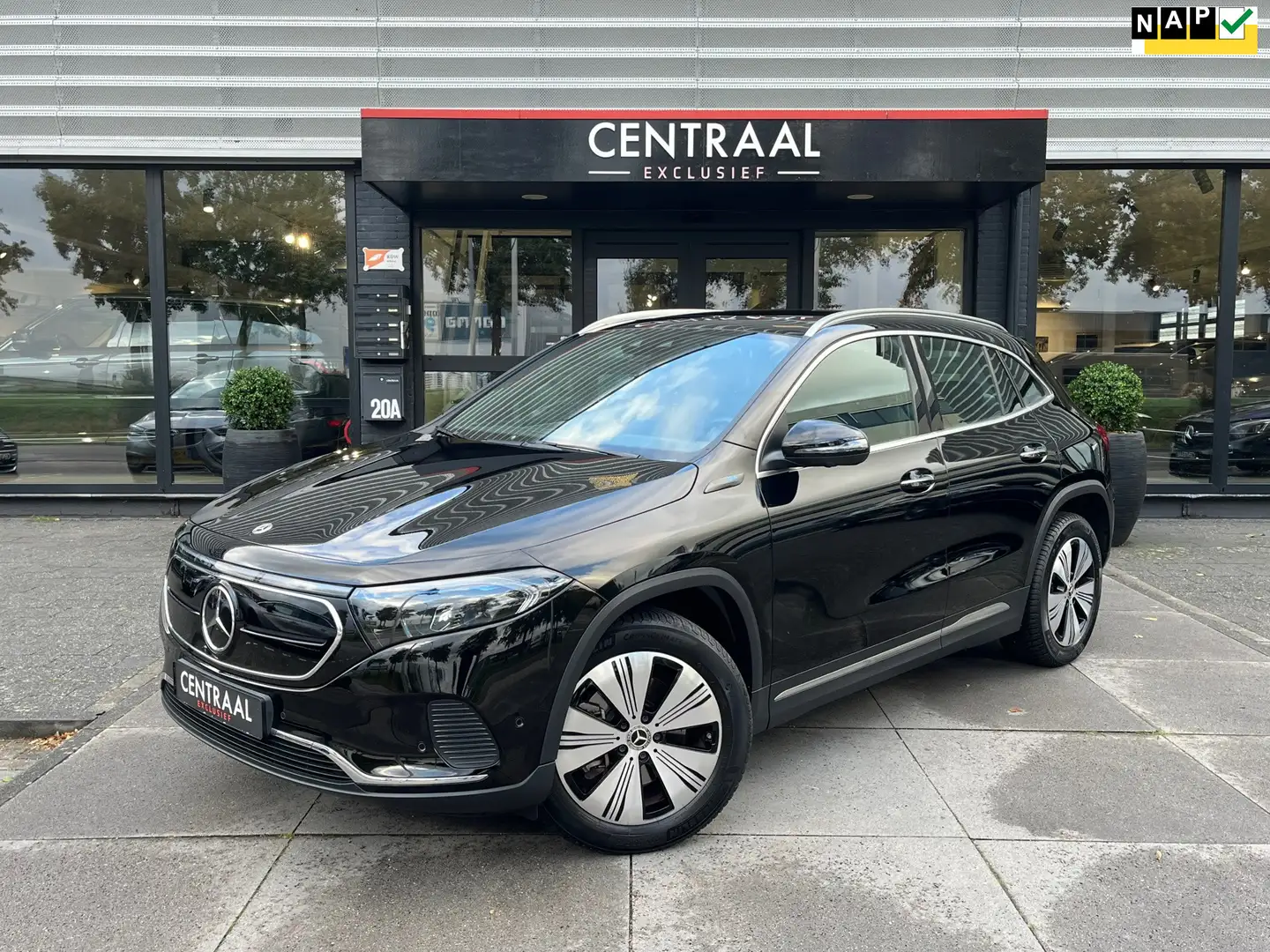 Mercedes-Benz EQA 250 Luxury Line 67 kWh|Pano|Head-Up|Memory|Camera|ACC| Noir - 1