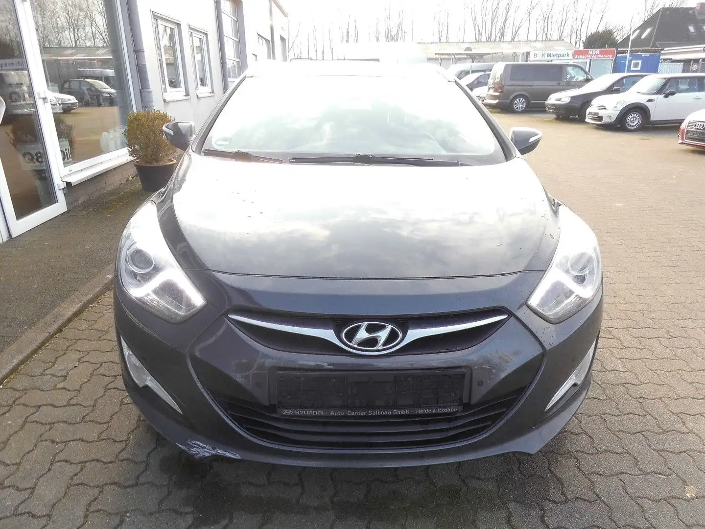 Hyundai i40 cw FIFA World Cup Edition siva - 1