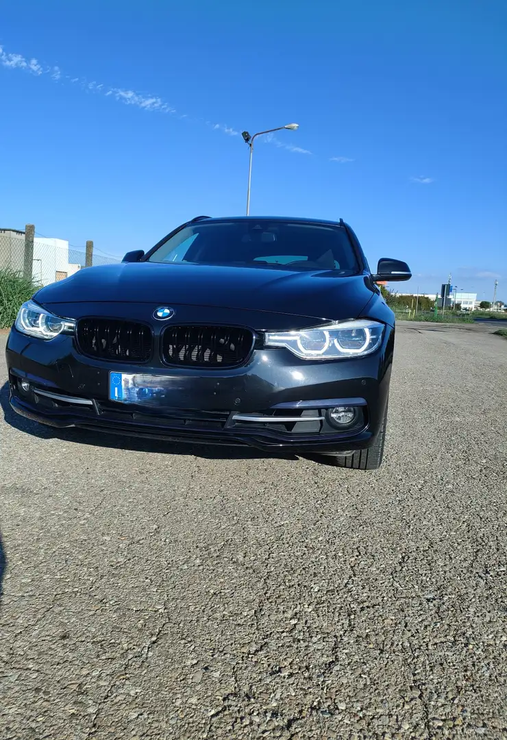 BMW 318 318d Touring Business Advantage auto Nero - 1