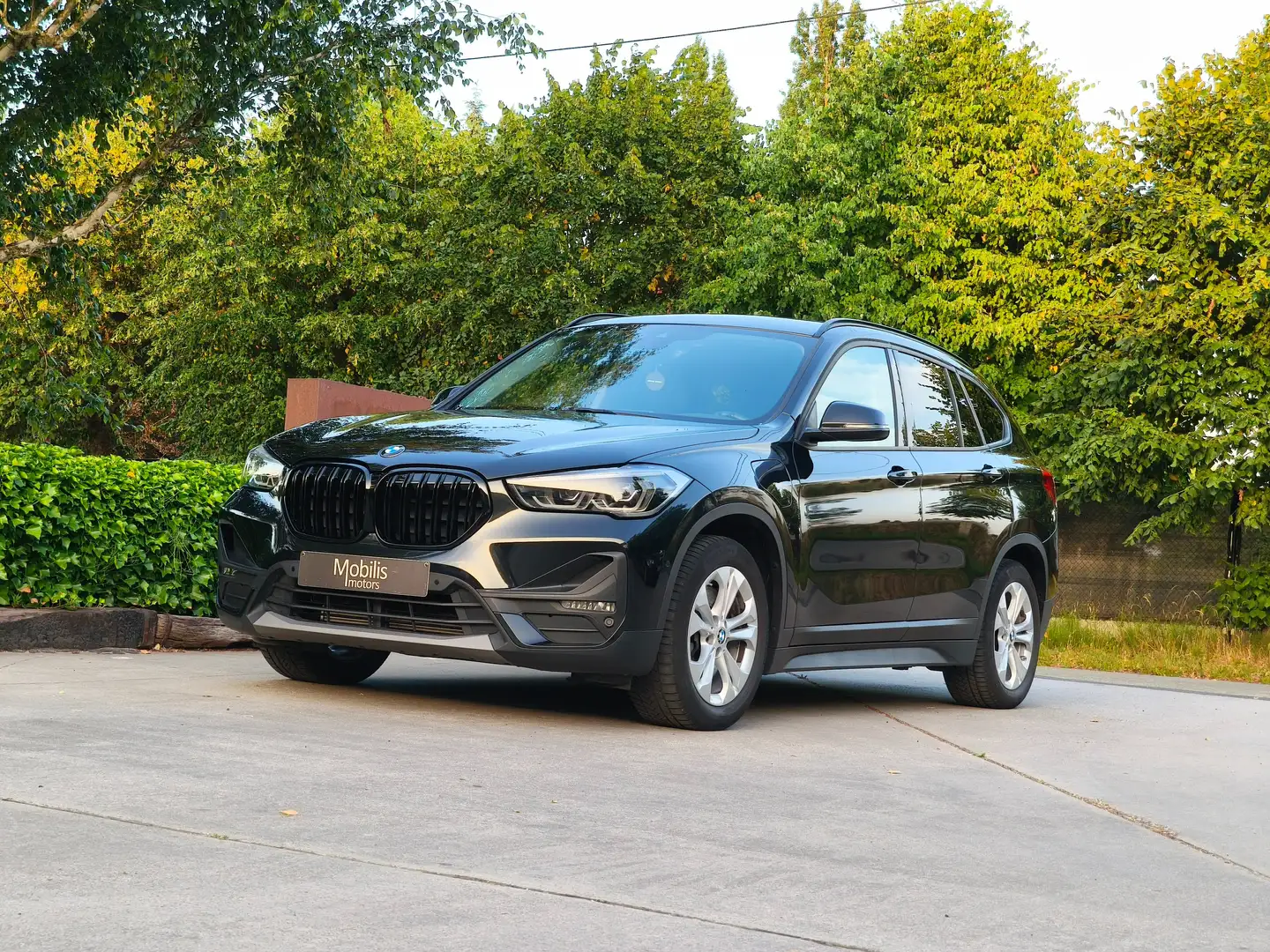BMW X1 xDrive25e 162kW/220pk Automaat Full Optie Nero - 2