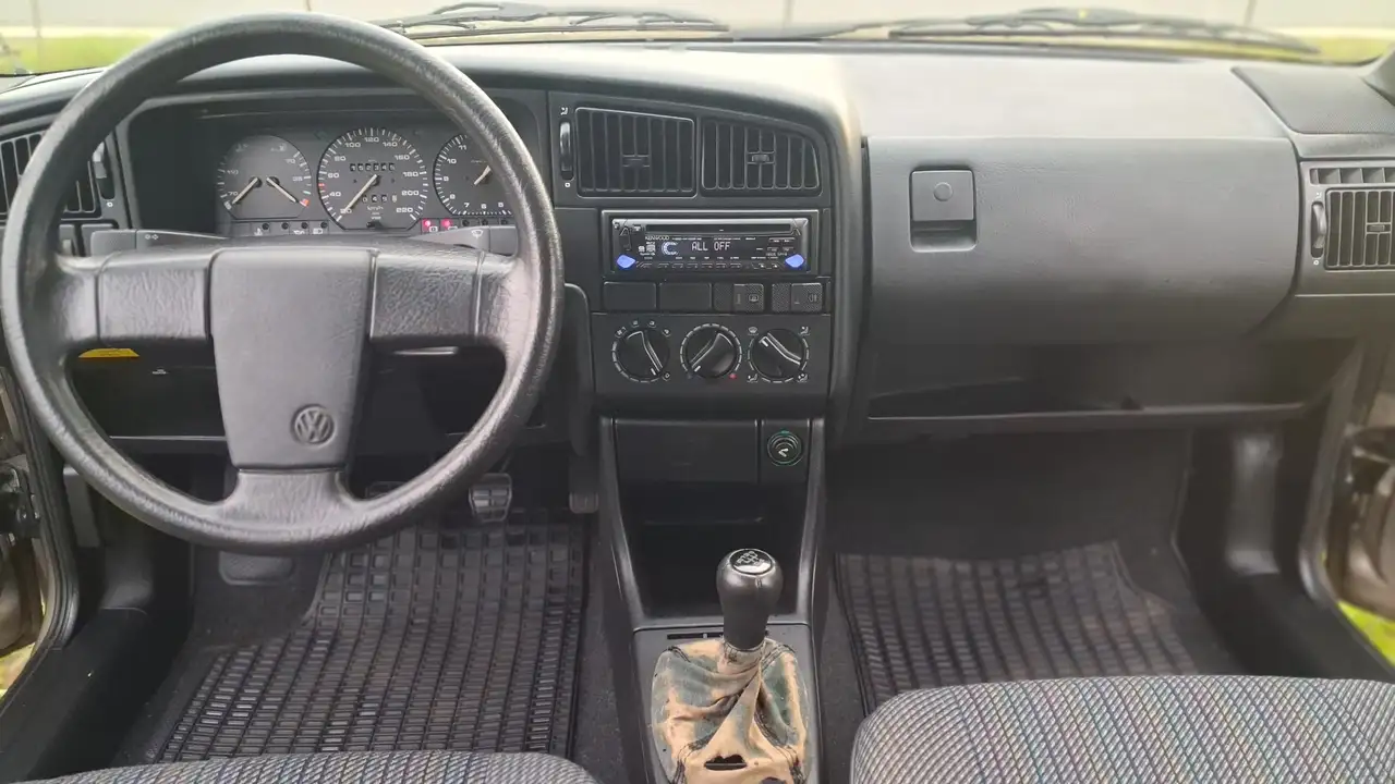 Volkswagen Passat CL 1.6B 152.000k 1991 gekeurd voor verkoop, foto 9