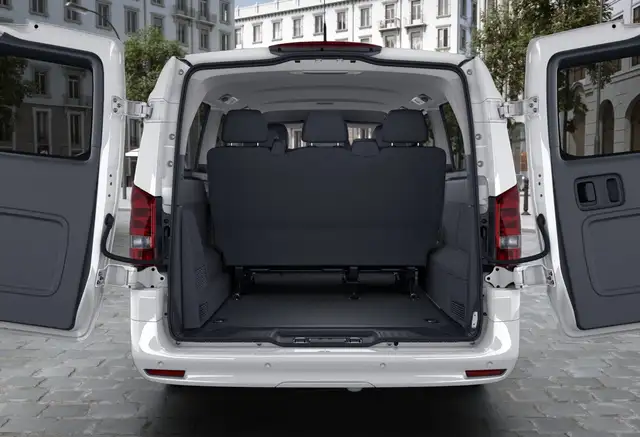 Mercedes-Benz Vito 116 CDI Kombi 4x4 Extralang Ansicht 23