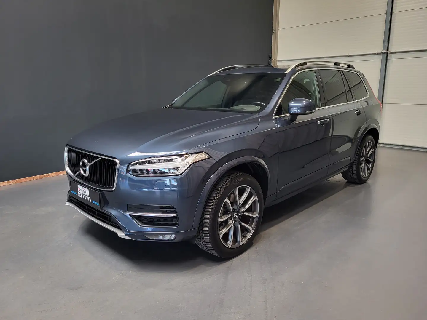 Volvo XC90 D5 Momentum AWD *TOP Ausstattung| 7-Sitze* Blau - 1
