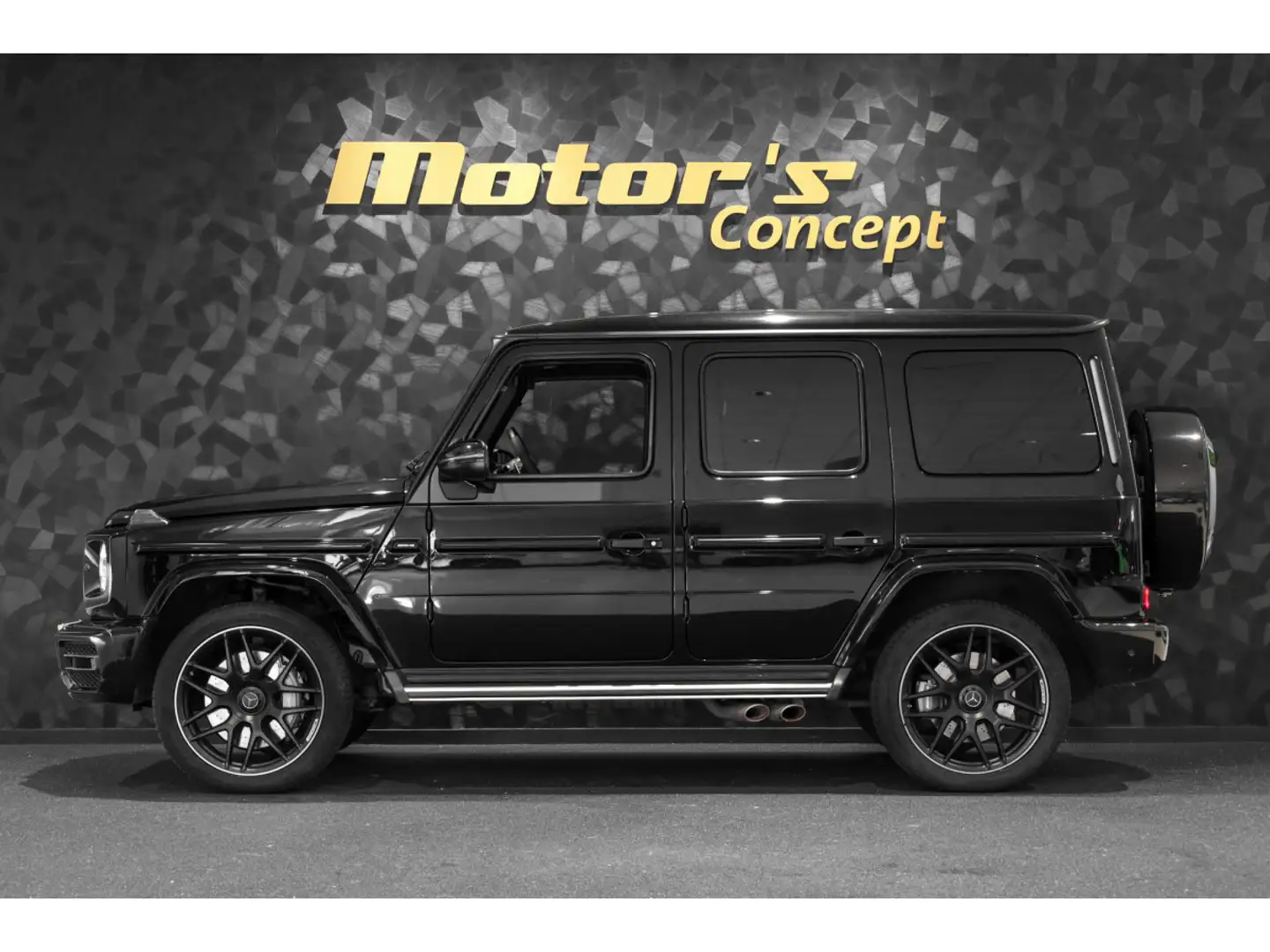 Mercedes-Benz G 63 AMG V8 Bi-Turbo Schwarz - 2