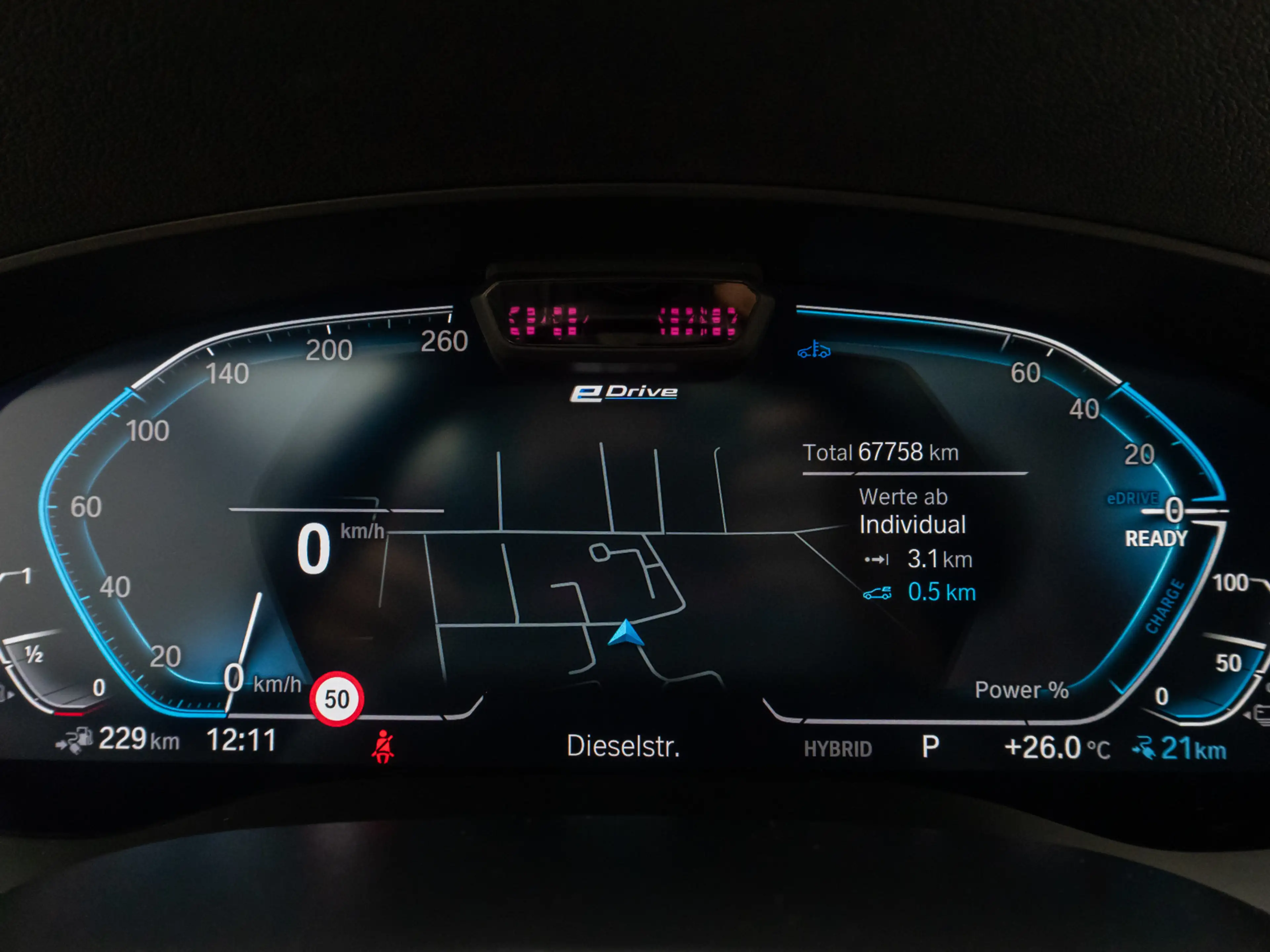 BMW 530 Panorama 360°DAB HiFi 4xKlima AHK Alarm — photo 44