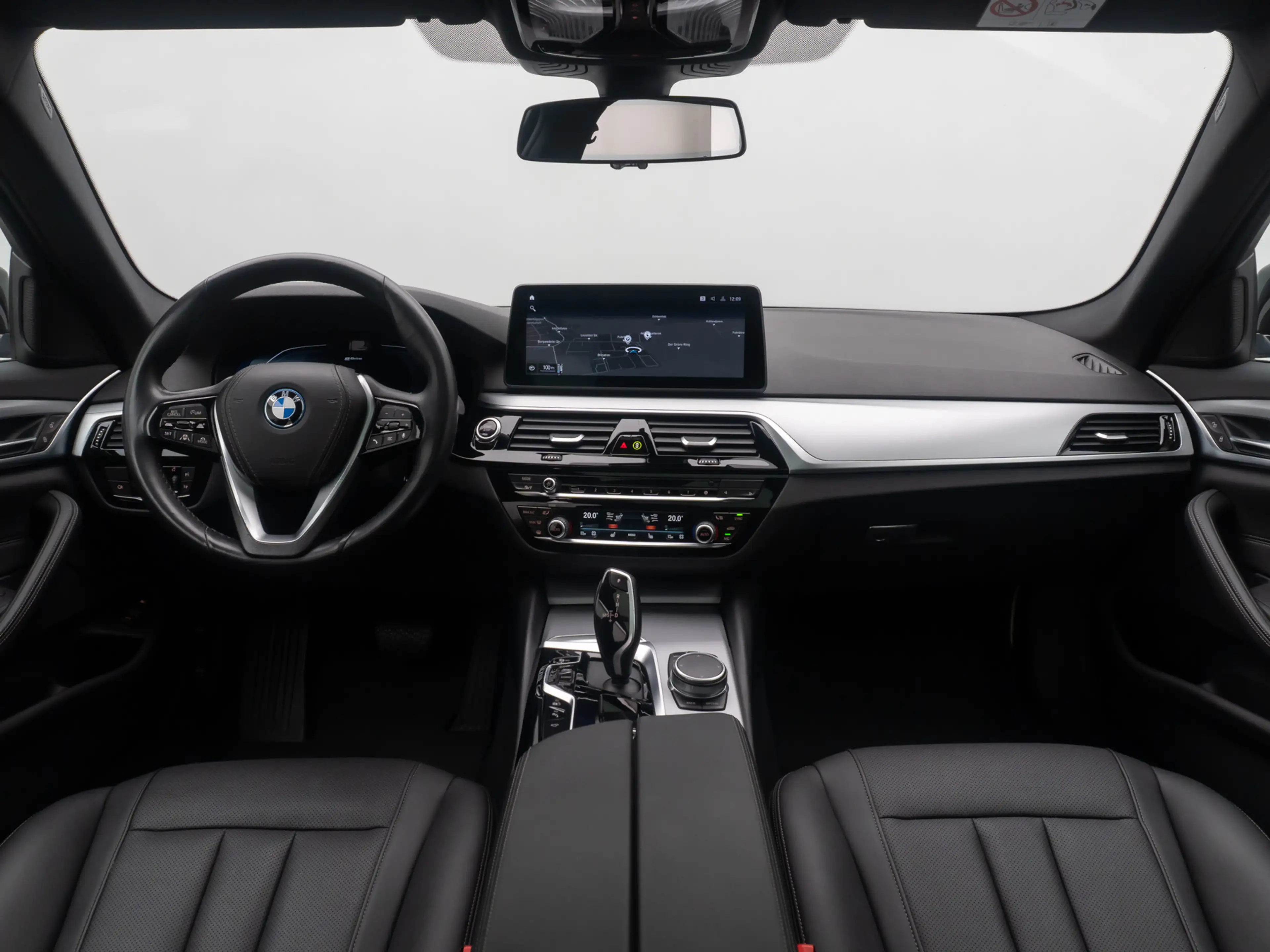 BMW 530 Panorama 360°DAB HiFi 4xKlima AHK Alarm — photo 42