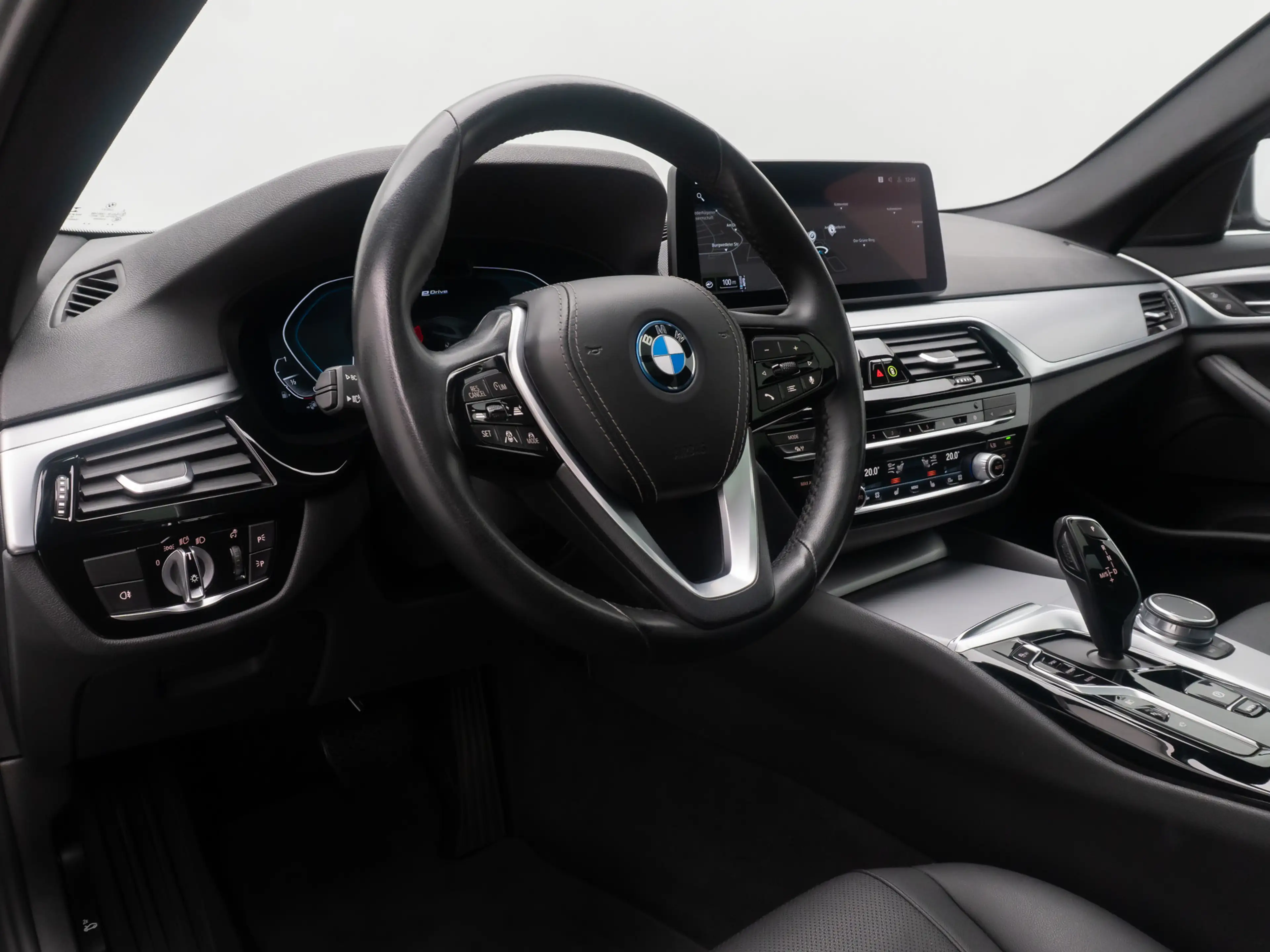 BMW 530 Panorama 360°DAB HiFi 4xKlima AHK Alarm — photo 22
