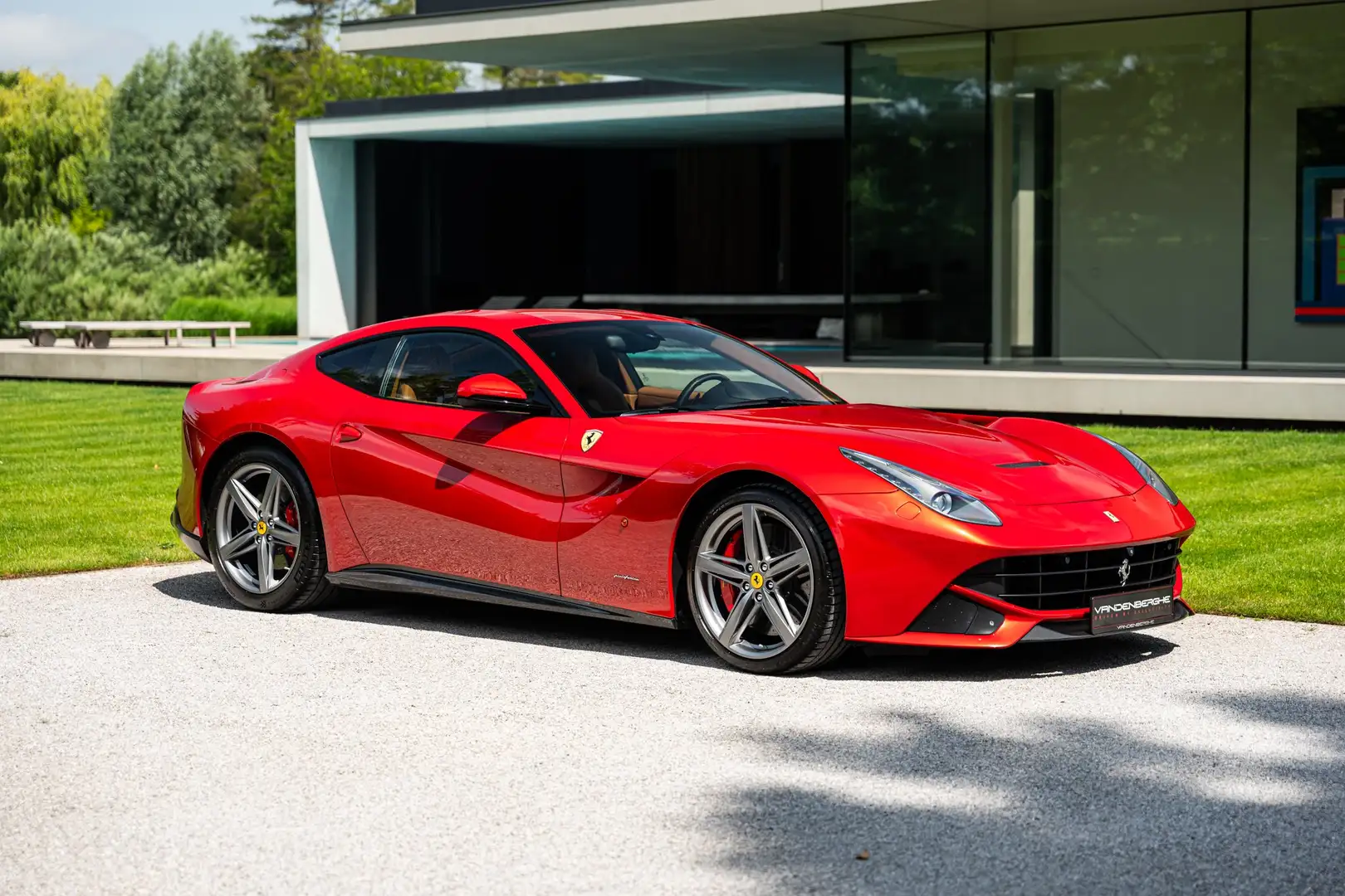 Ferrari F12 BERLINETTA / CARBON / PASSENGER DISPLAY / LIFT Rouge - 1