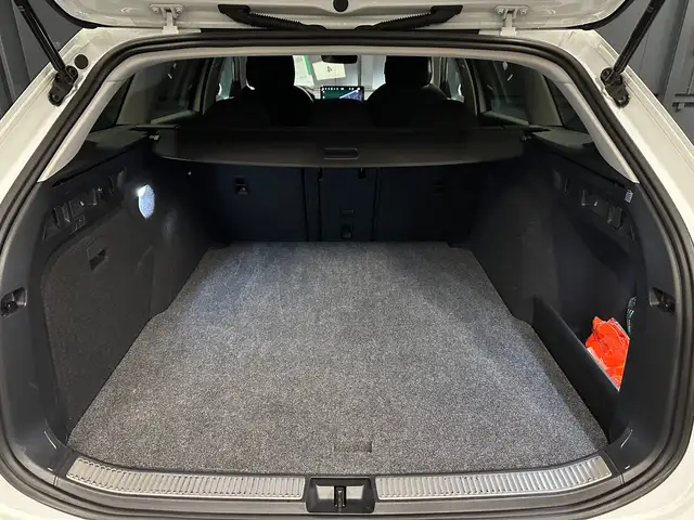 Skoda Superb view 30
