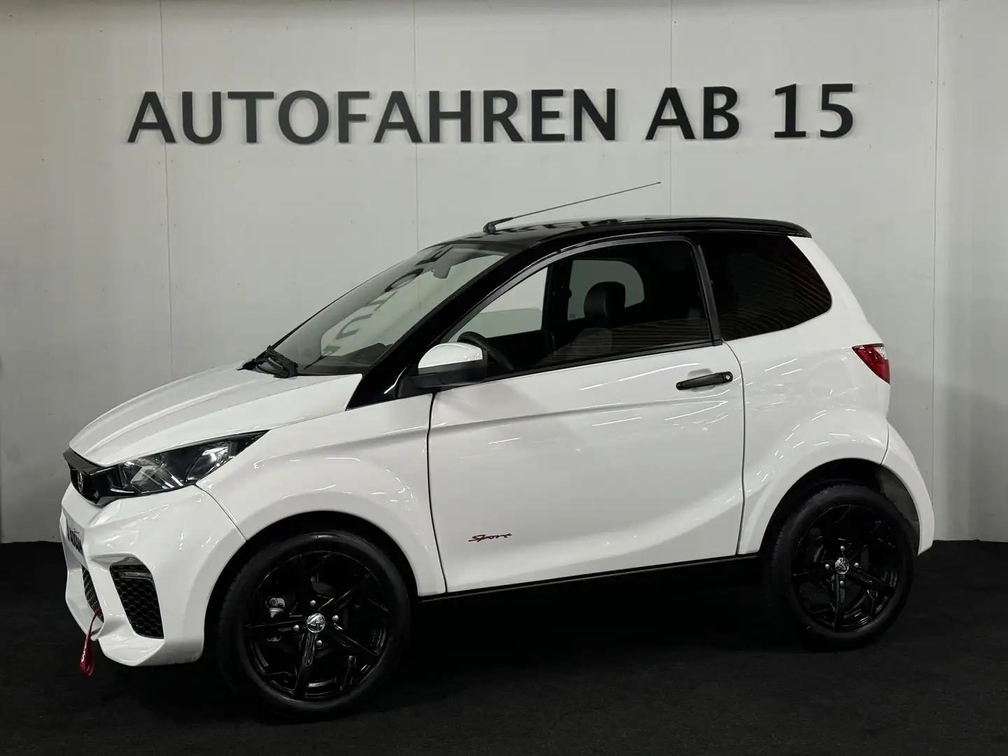 Aixam City Sport Luxe, CarPlay, RFK, Kubota Mit Lieferung Weiß - 1