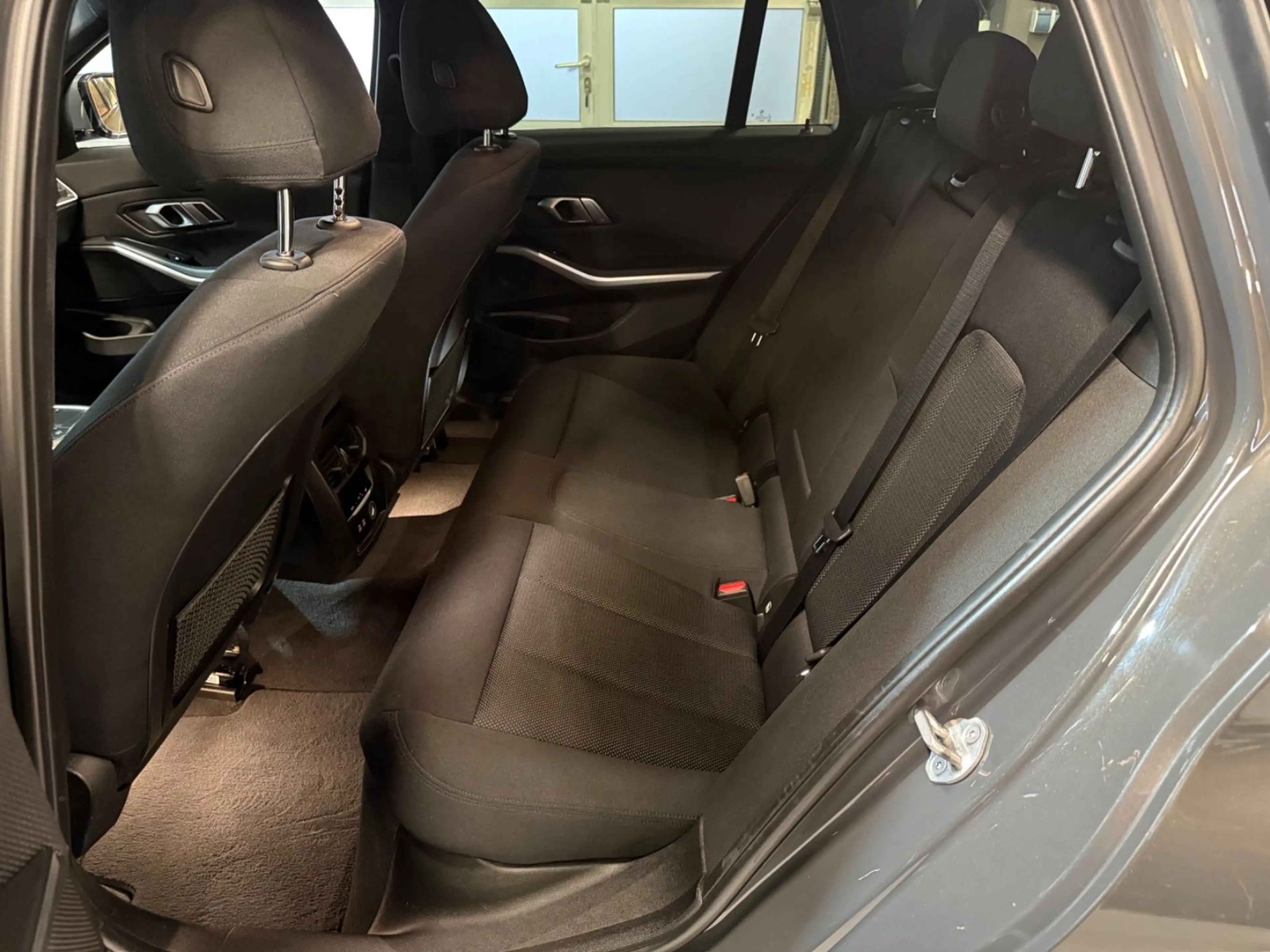 BMW 320 d Touring Advantage Aut. NAVI~SHZ~HIFI~ — photo 13