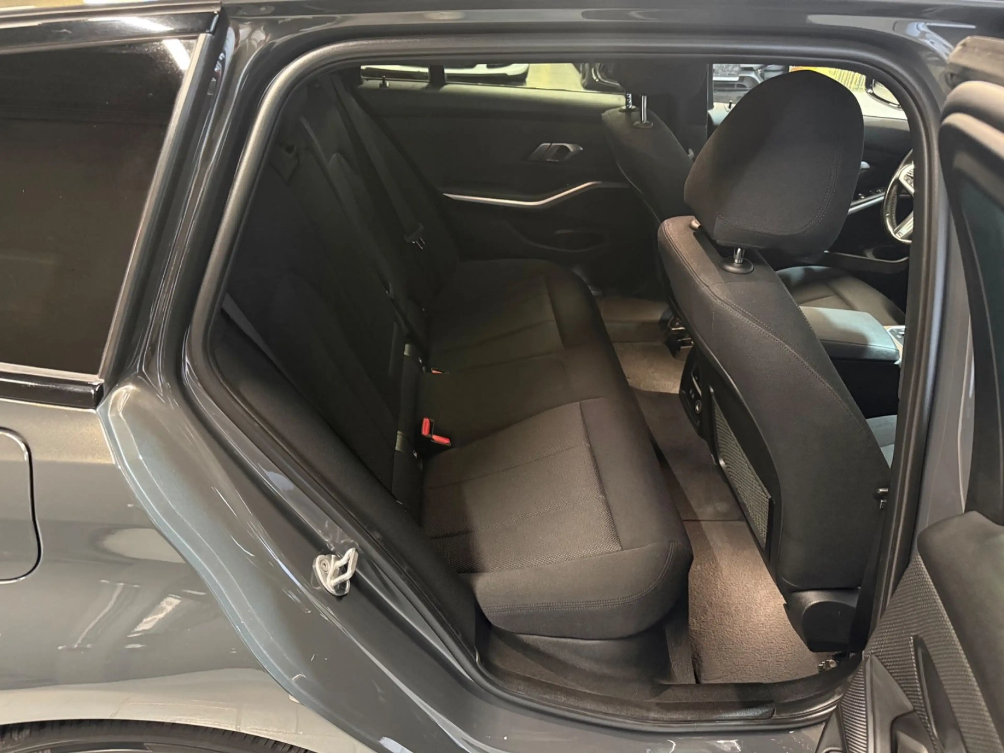 BMW 320 d Touring Advantage Aut. NAVI~SHZ~HIFI~ — photo 14
