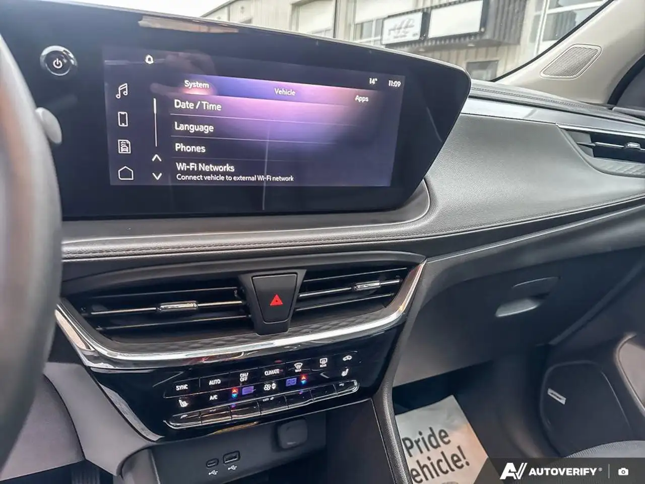 Buick Encore снимка Buick Encore