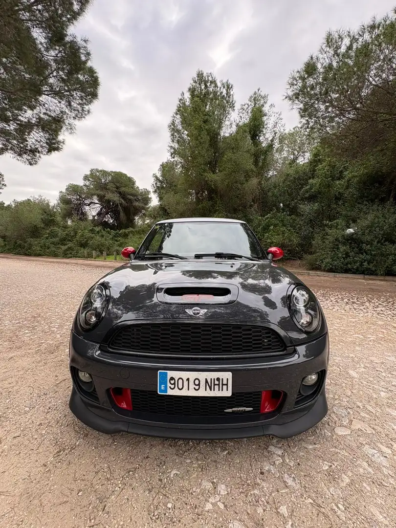 MINI John Cooper Works GP2 1 of 2000 - 2