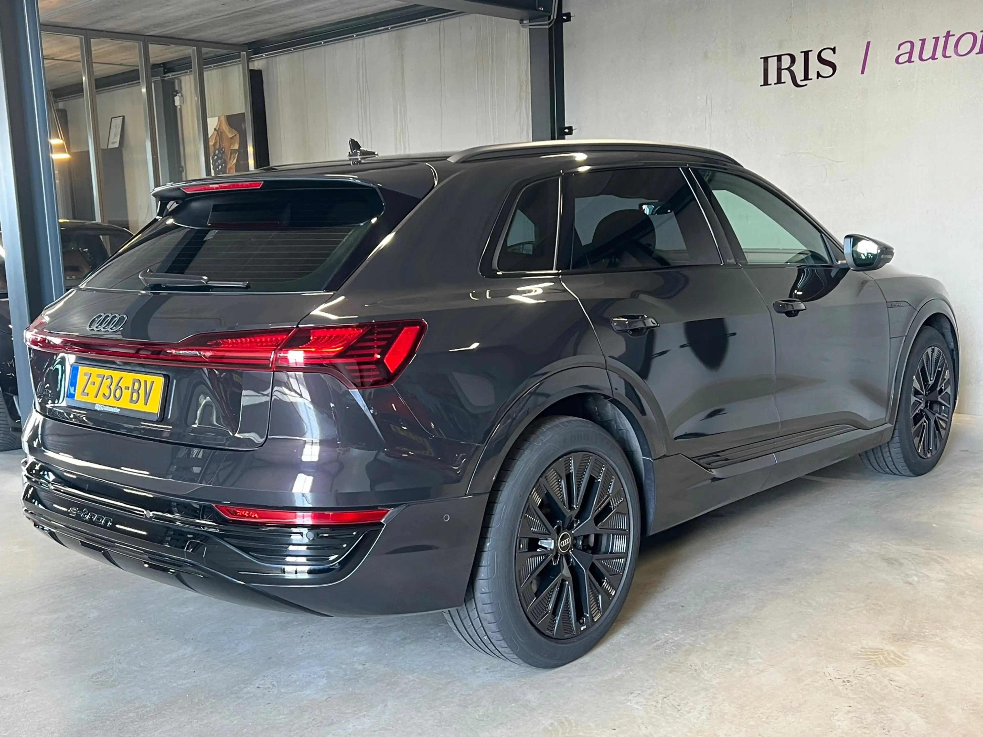 Audi Q8 e-tron E-tron 50 quattro - Luchtvering - Sportstoelen - S — photo 2