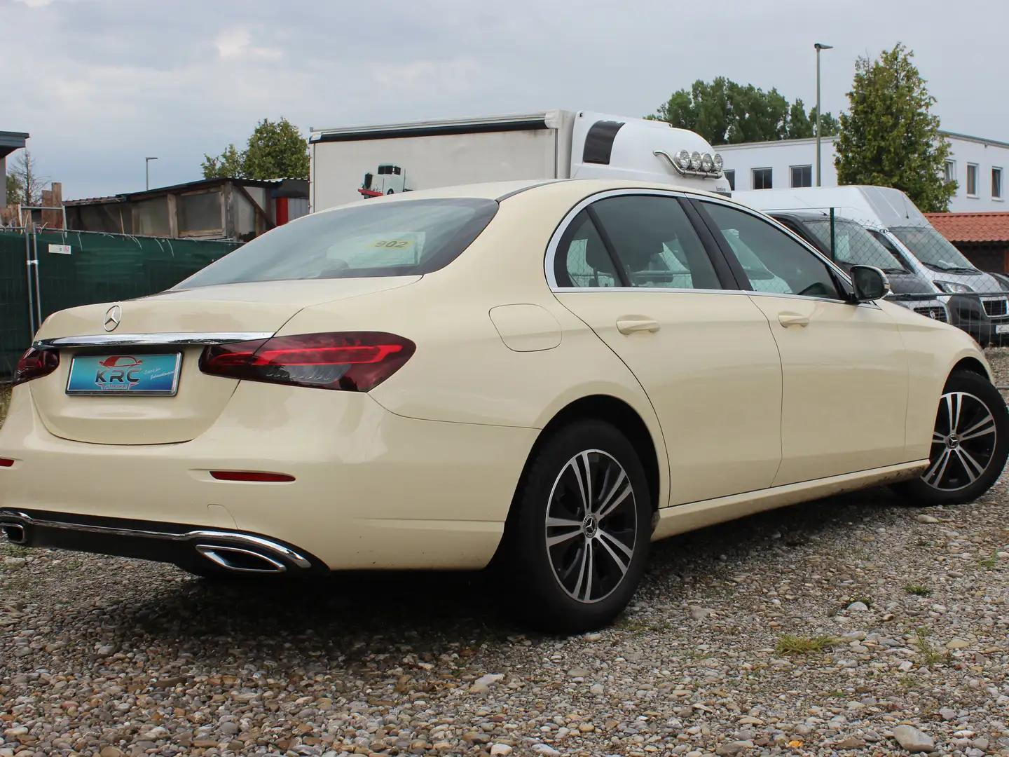 Mercedes-Benz E 220 E 220 d * Facelift * 1.Hand Beige - 2