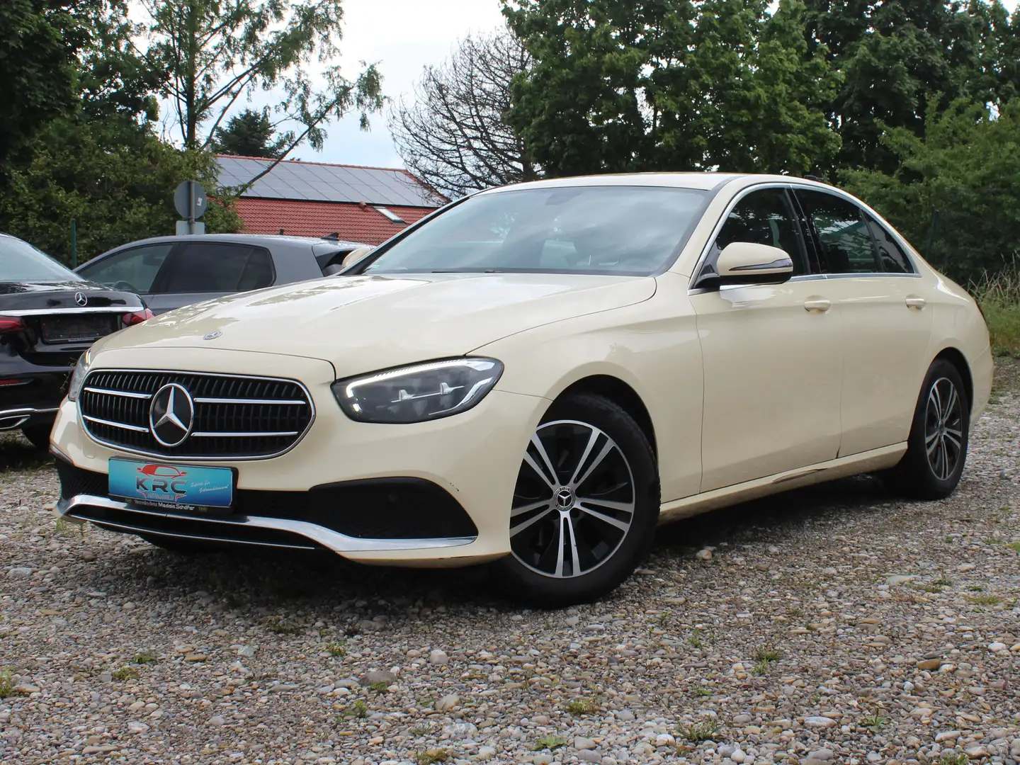Mercedes-Benz E 220 E 220 d * Facelift * 1.Hand Beige - 1