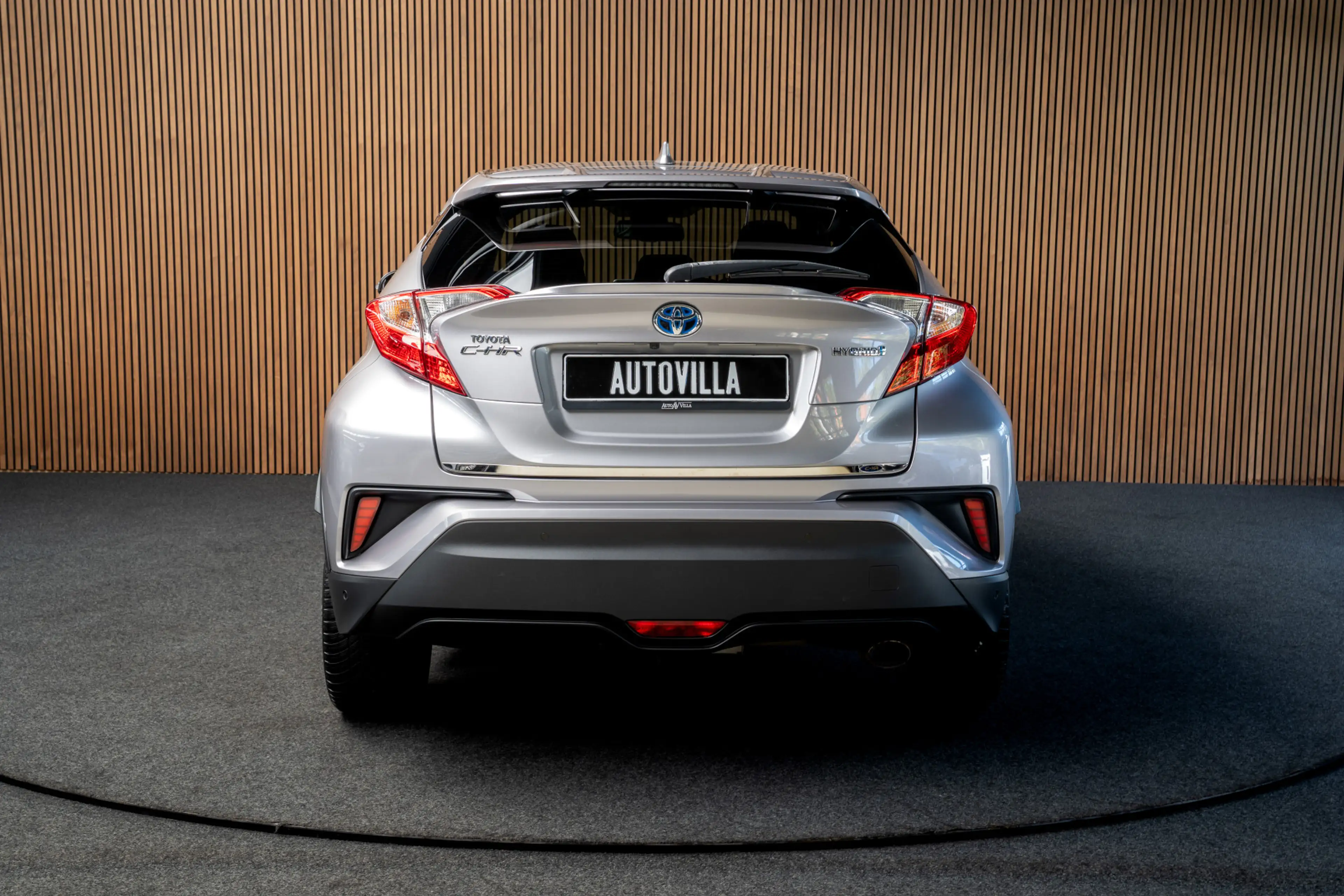 Toyota C-HR 1.8 Hybrid Dynamic Sport — photo 4