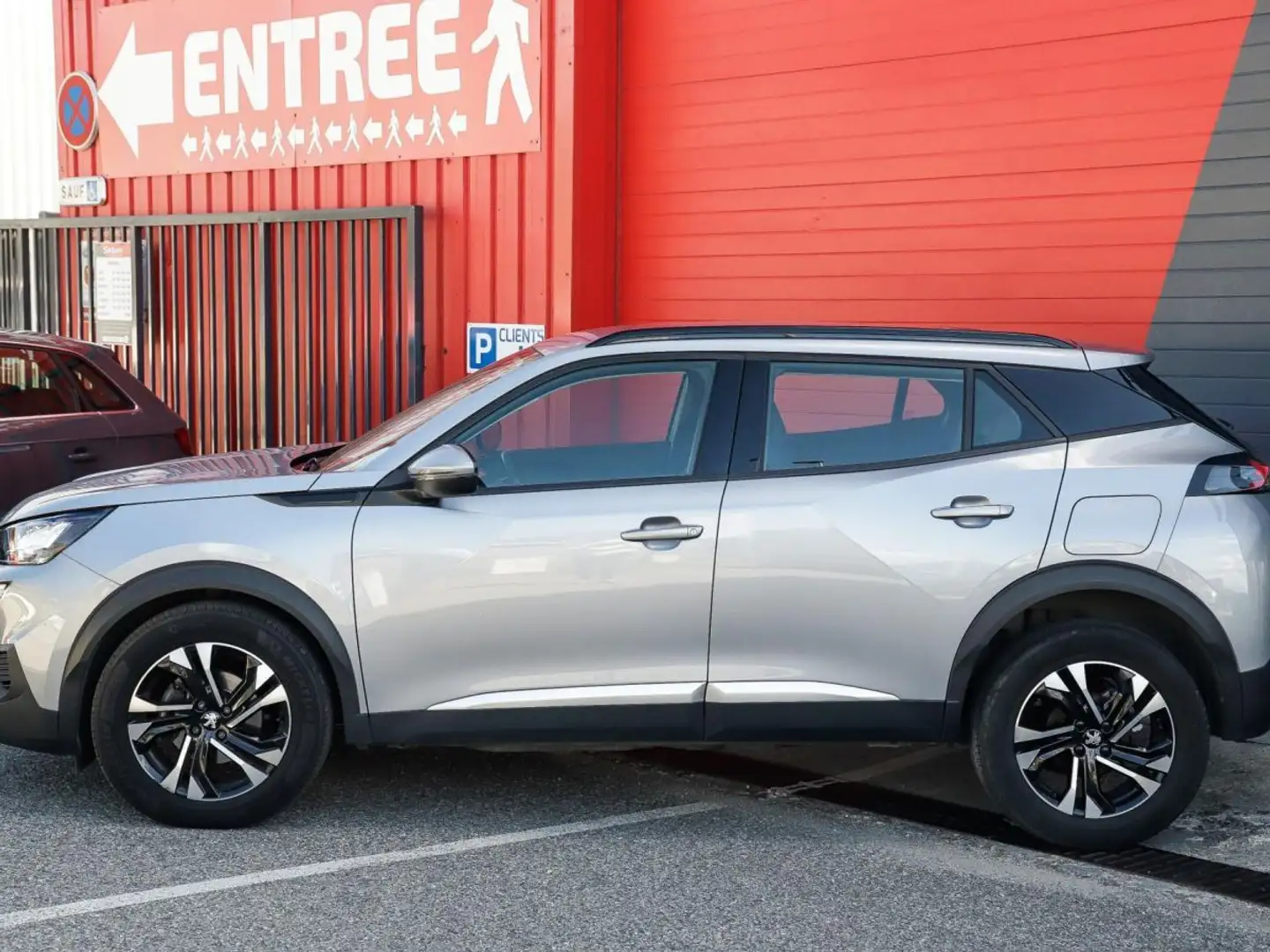 Peugeot 2008 1.2i PureTech 130 EAT8 Allure CAMERA CARPLAY GPS Gris - 2