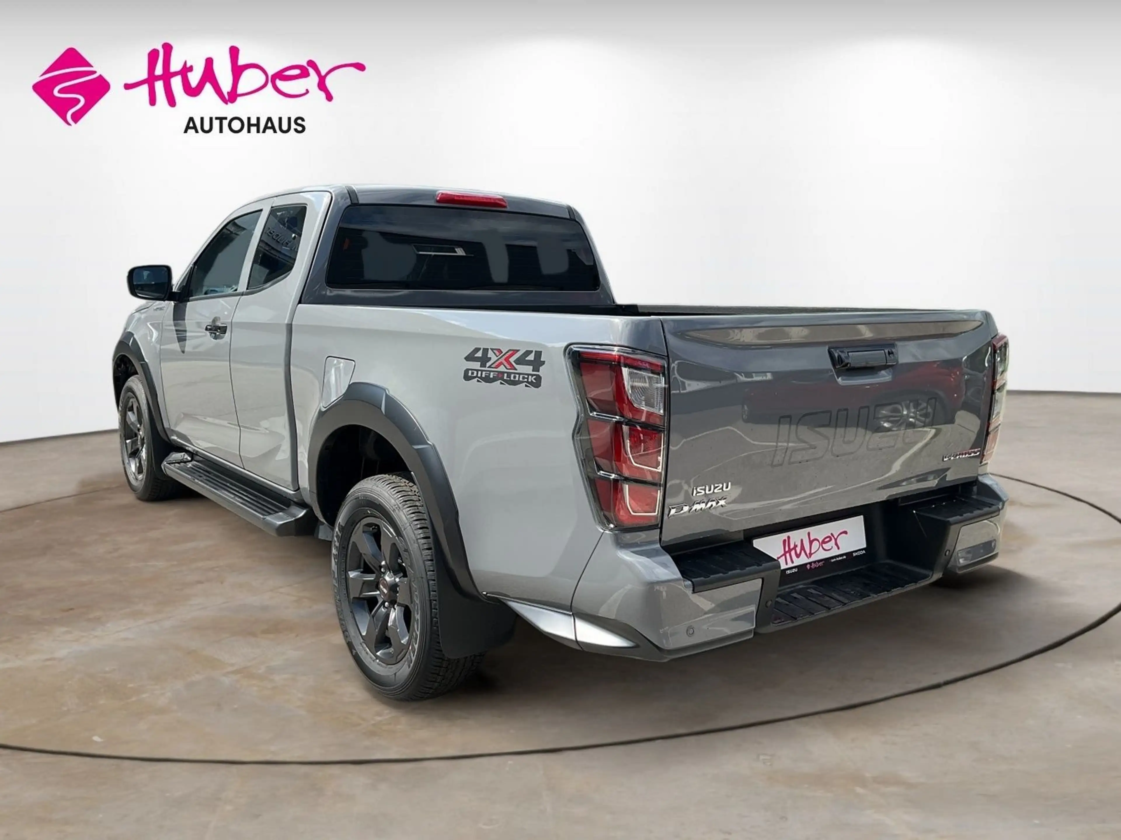 Isuzu D-Max Space Cab 1,9l 4x4 163PS AT - V-Cross — photo 4