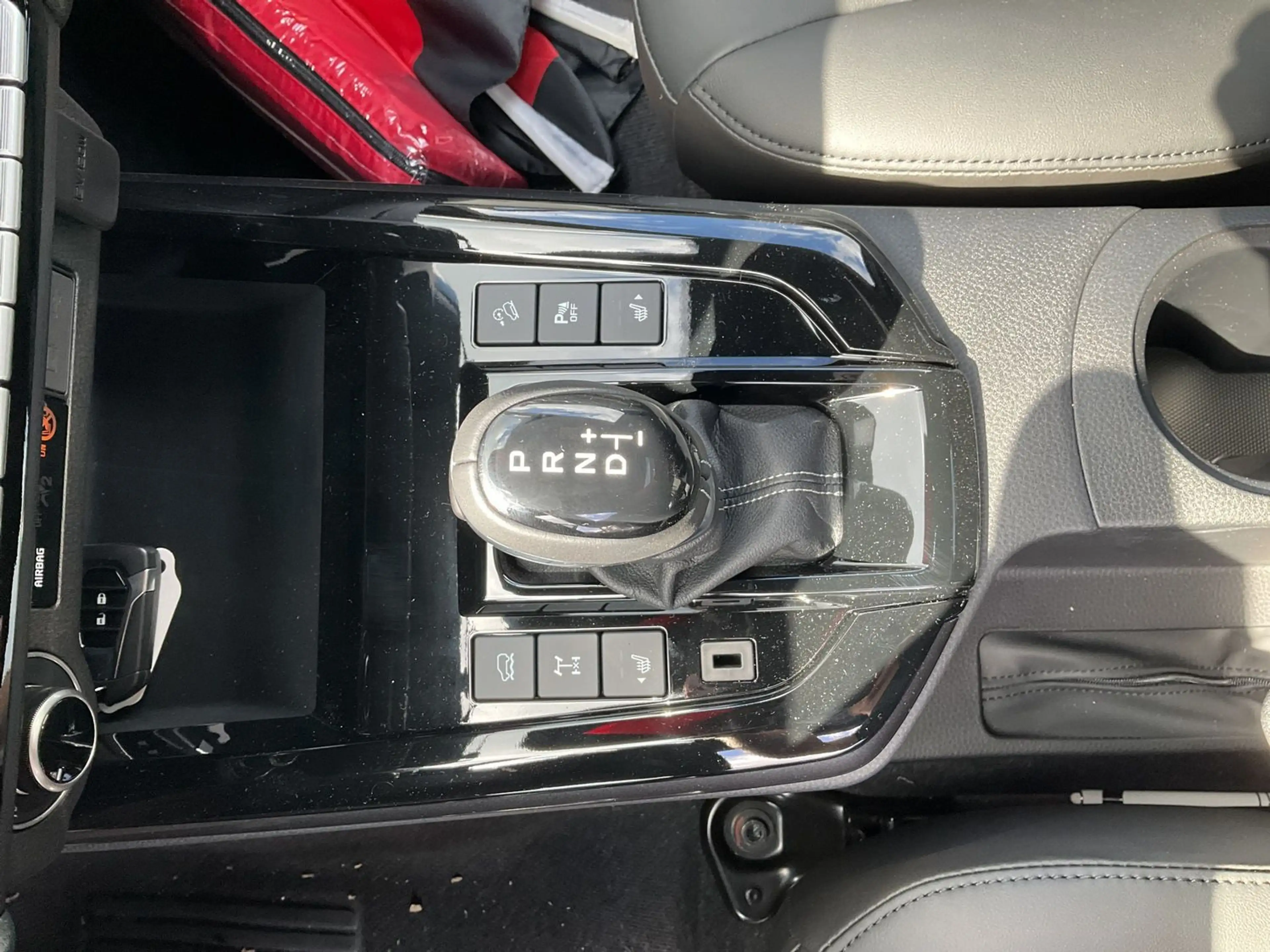 Isuzu D-Max Space Cab 1,9l 4x4 163PS AT - V-Cross — photo 14