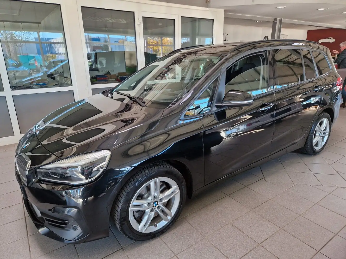 BMW 218 d Gran Tourer 218 d Advantage AHK AUTOMATIK Schwarz - 1