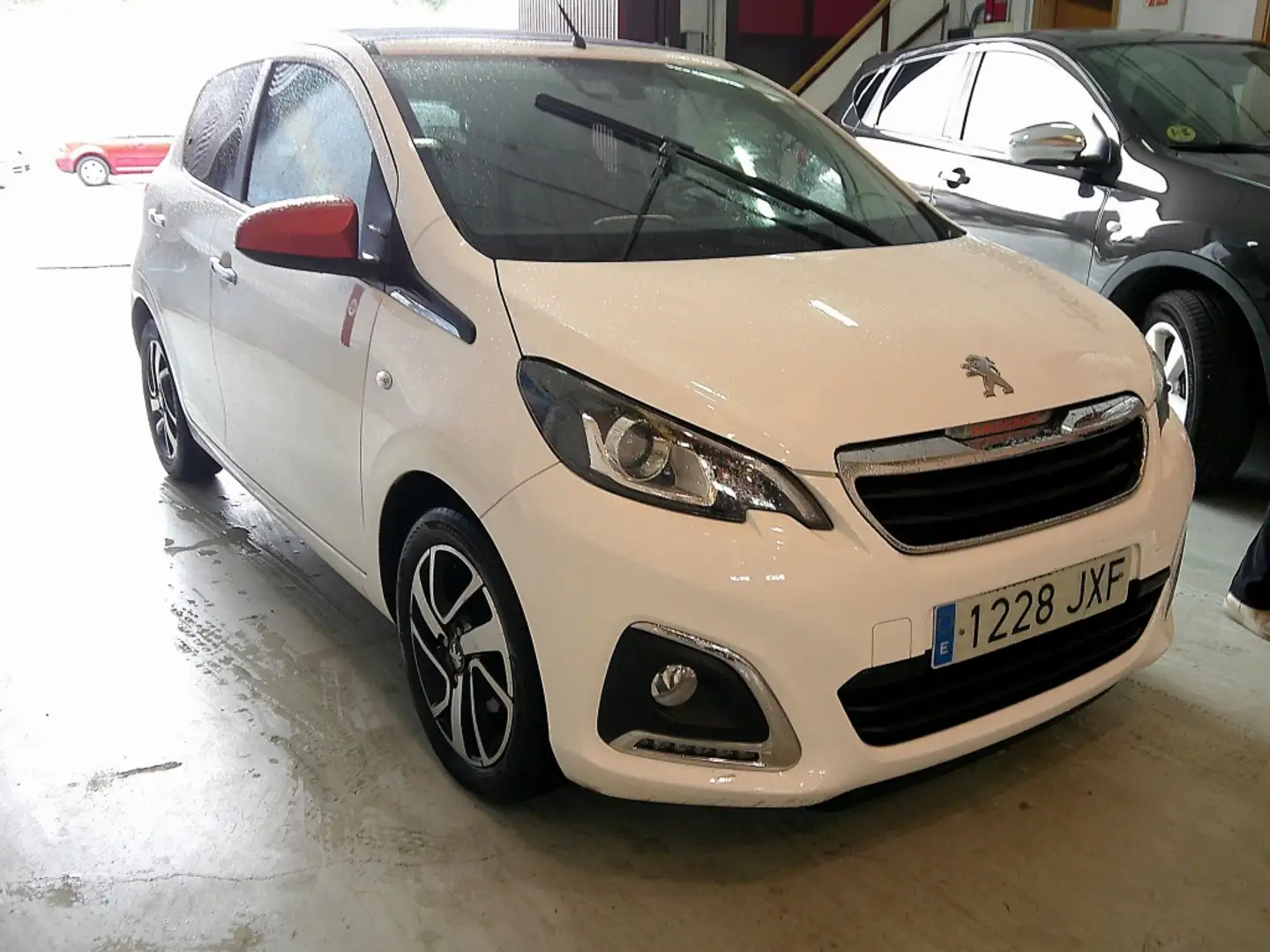 Peugeot 108 Top! 1.2 PureTech Roland Garros Blanco - 2