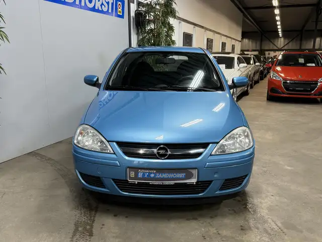 Opel Corsa view 2