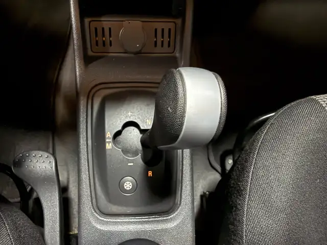 Opel Corsa view 13