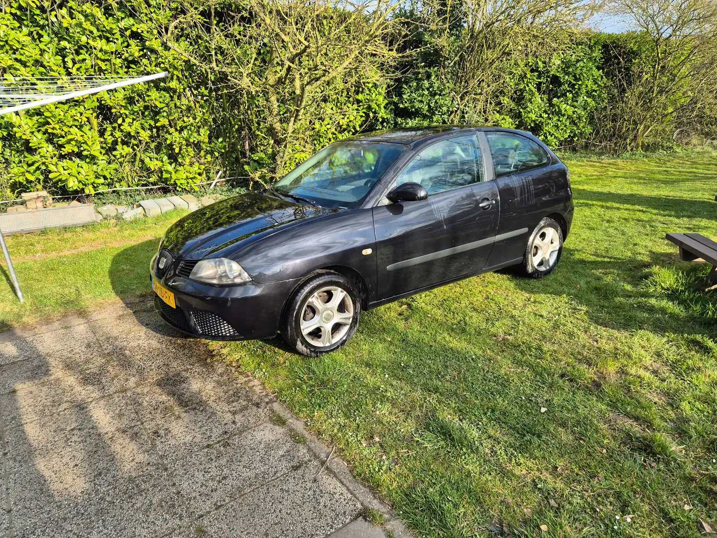 SEAT Ibiza Ibiza 1.4-16V Trendstyle Zwart - 1