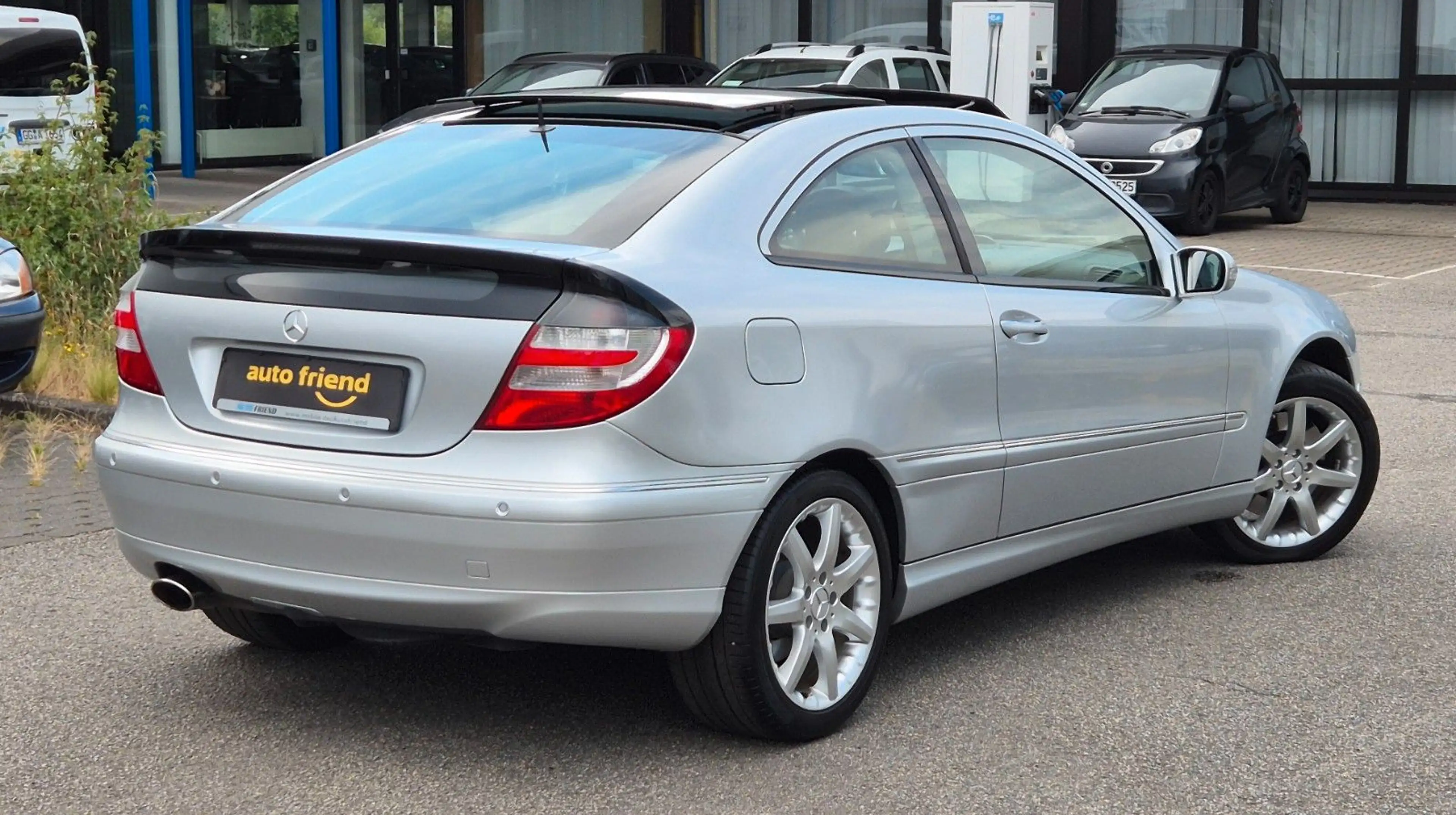 Mercedes-Benz C 350 Coupe AUT. /PANO/NAVI/LEEDER/AHK/PDC/SHZ — photo 4