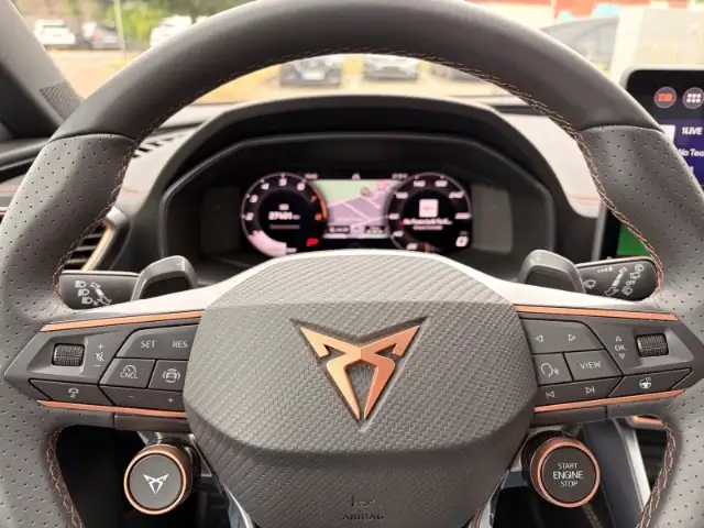 Cupra Leon view 11