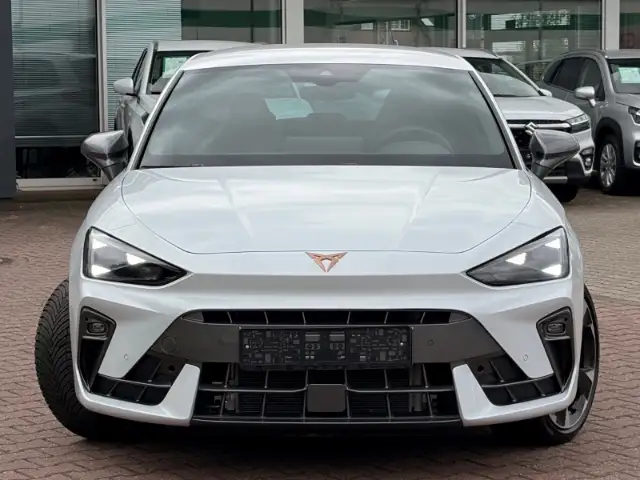 Cupra Leon view 2
