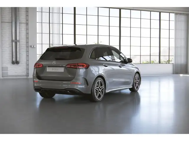 Mercedes-Benz B-Class view 3