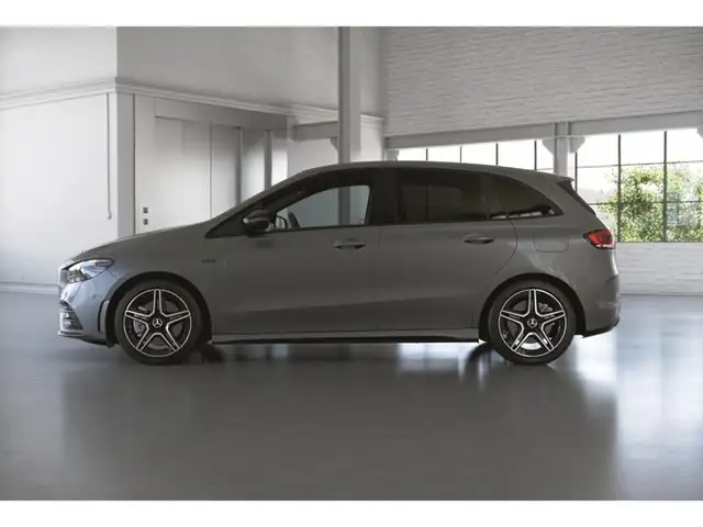 Mercedes-Benz B-Class view 4