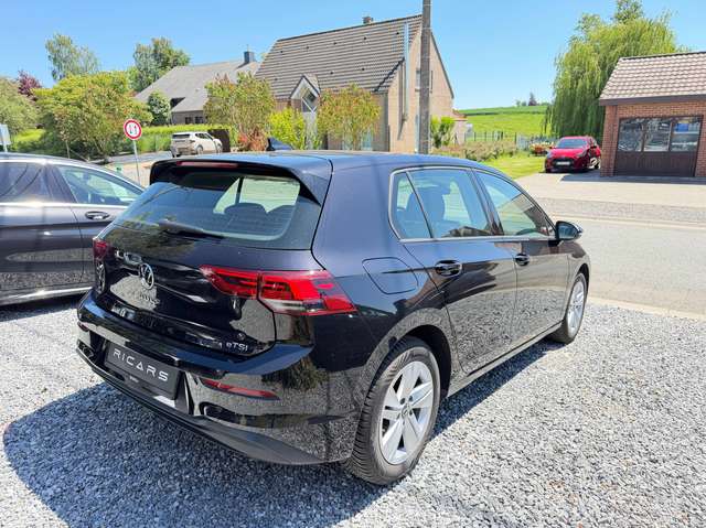 Volkswagen Golf 2024 — vignette 10