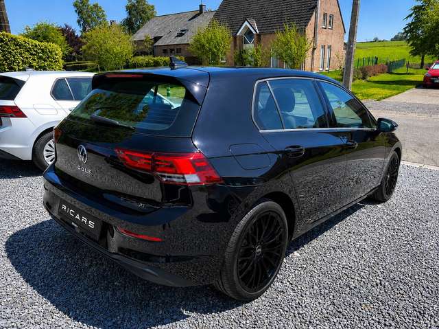 Volkswagen Golf 2024 — vignette 4