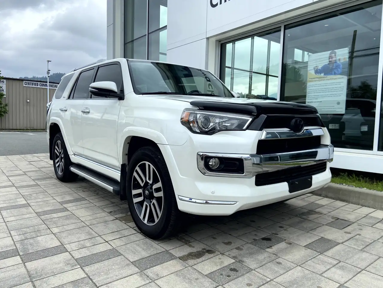 Toyota 4-Runner снимка Toyota 4-Runner