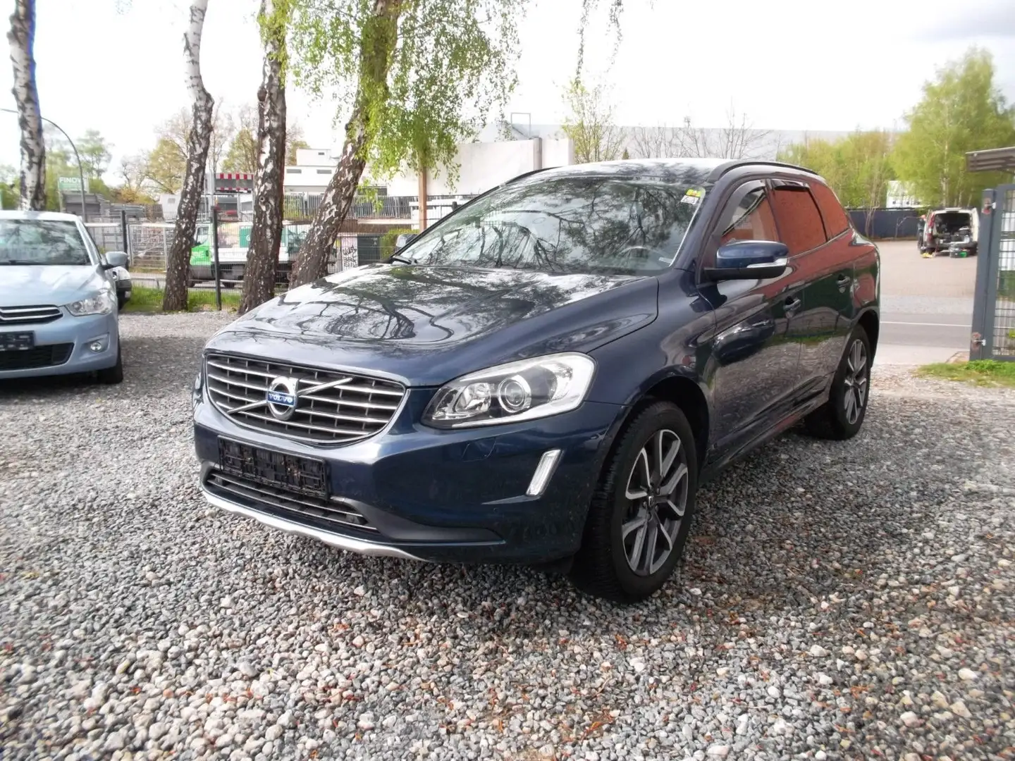 Volvo XC60 2,0 D4 Kinetic 2WD, Zahnriemen neu,Mod.2015 Blau - 1