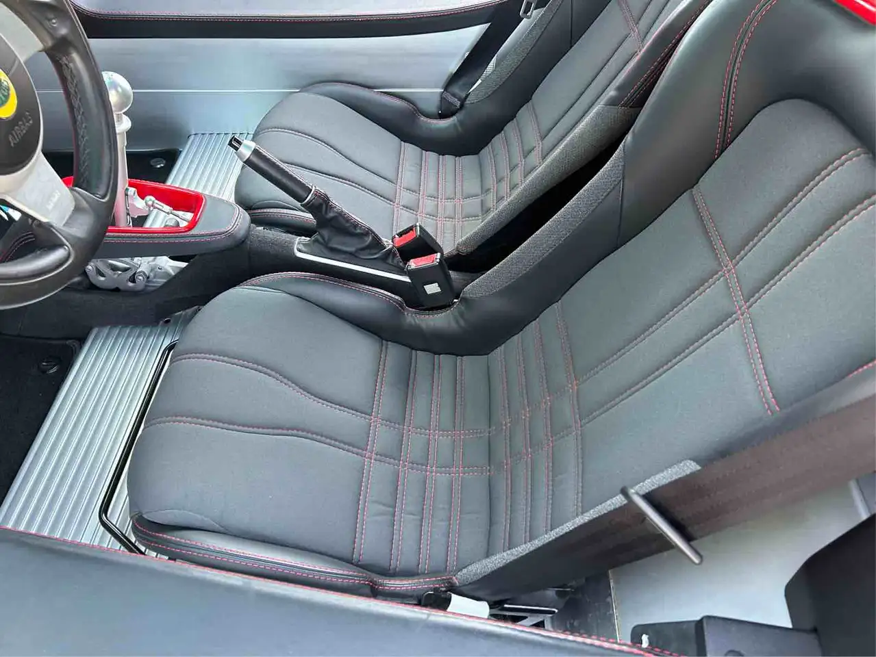 Lotus Elise 2021 — фото 13